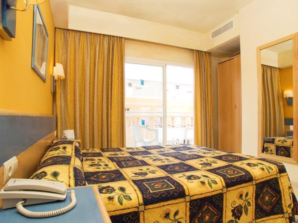 Готель Sahara Nubia Gobi Ses Cadenes Екстер'єр фото Room in a hotel
