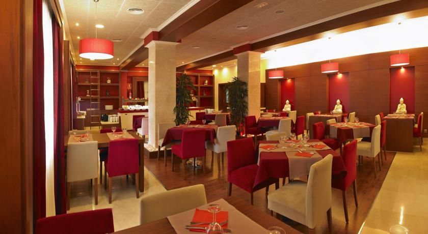 Готель Sahara Nubia Gobi Ses Cadenes Екстер'єр фото Interior of a restaurant